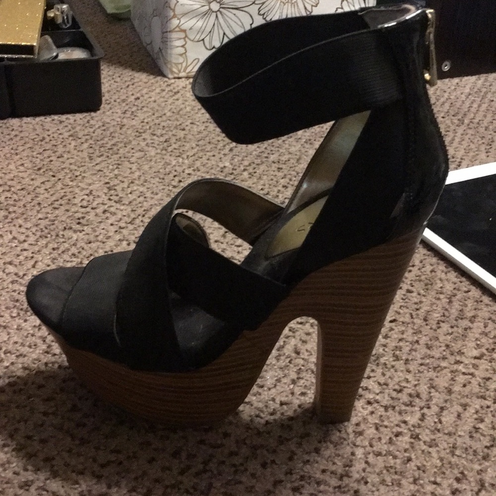 Platform heel - Picture 2 of 4